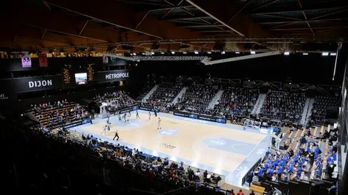 Jusqu'à 1 000 personnes à partir de ce mercredi au palais des sports 